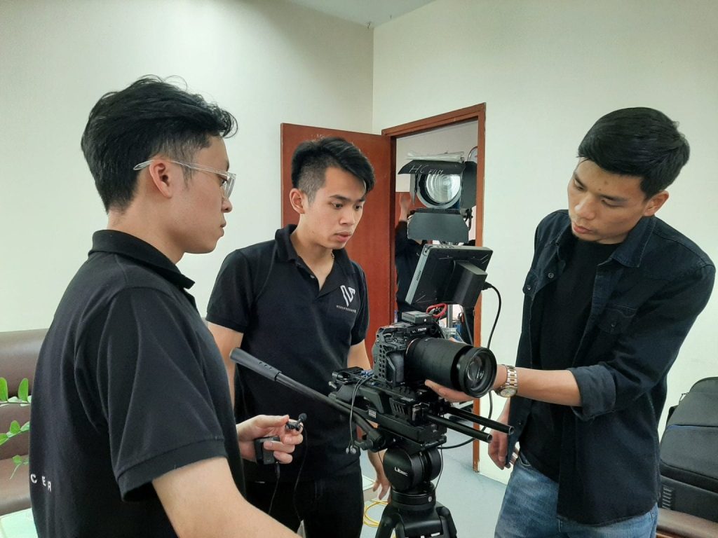 thu âm lời chào tổng đài thu âm lời chào tổng đài